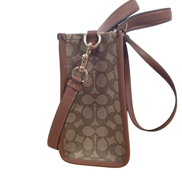 COACH CC906 Dempsey Tote Bag 22 Signature Jacquard Coach Patch Rainbow Stripes - Picture 2 of 10